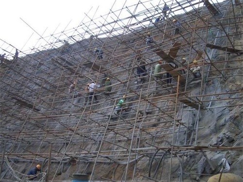 鄂伦春公路桩基检测
